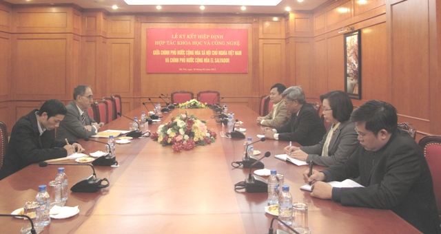 Việt Nam – El Salvador ký kết Hiệp định Hợp tác về KH&CN