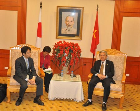 Nhật Bản tiếp tục hợp tác với Việt Nam xây dựng cơ quan pháp quy đủ mạnh trong phát triển điện...